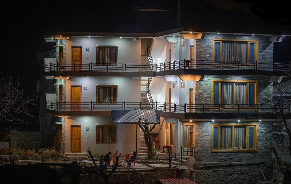 Tirthan Grand Riverside Banjār Exterior foto